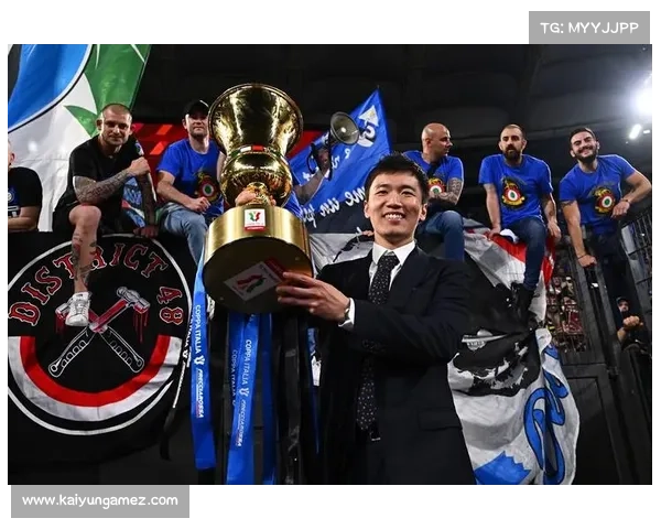 奥林匹亚科斯时隔五年再创辉煌 加冕国内双冠王荣耀时刻