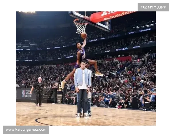 陈登星176cm银行职员逆袭夺世界扣篮大赛冠军创造历史